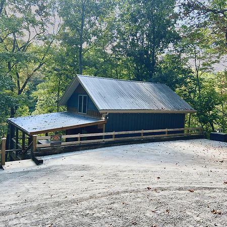 Bigfoots Hideaway Cabin ガトリンバーグ エクステリア 写真