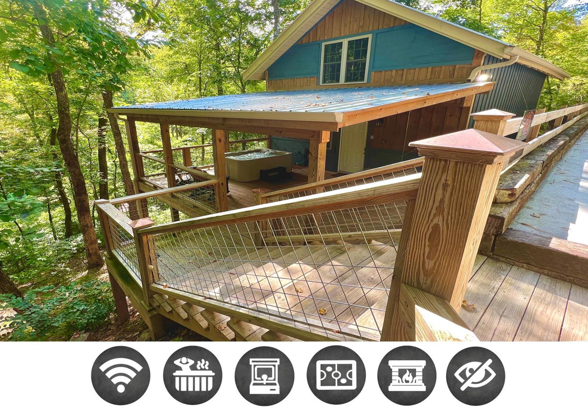 Bigfoots Hideaway Cabin ガトリンバーグ エクステリア 写真
