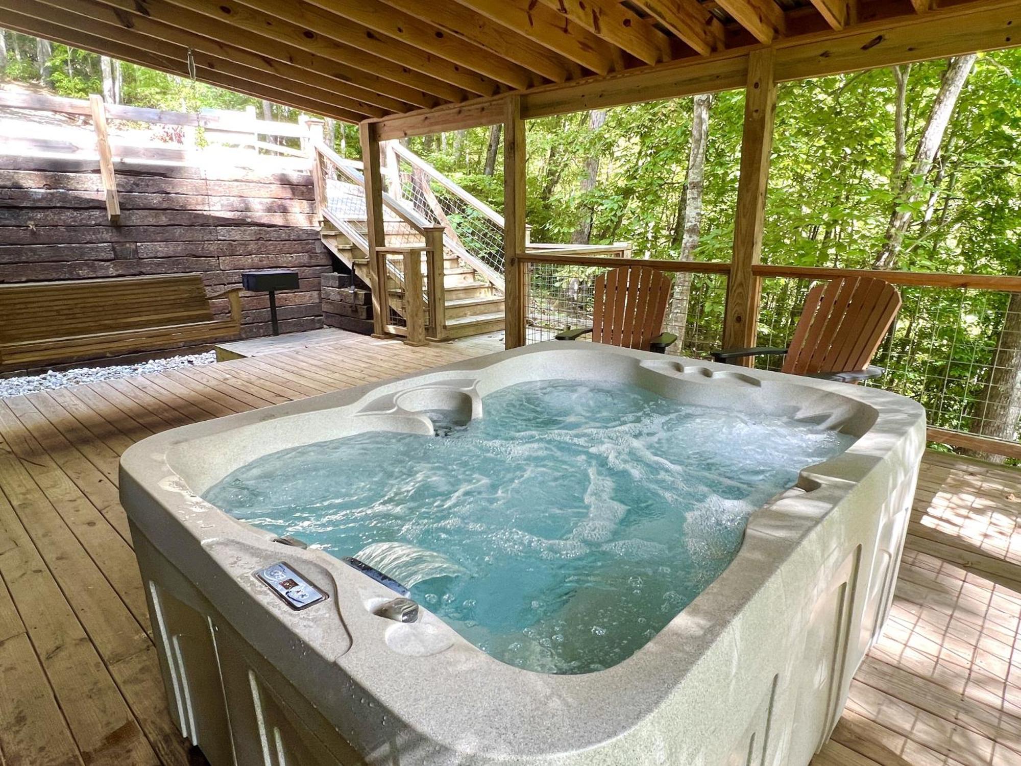 Bigfoots Hideaway Cabin ガトリンバーグ エクステリア 写真
